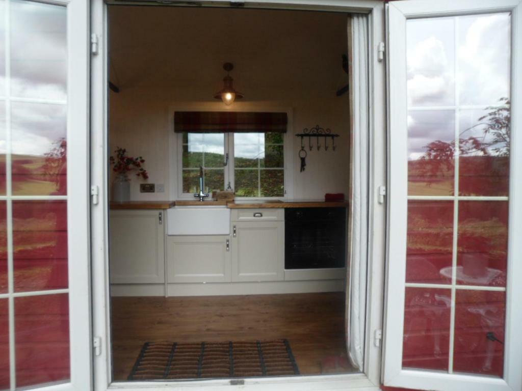 Borthwickbrae Shepherd'S Hut Hawick Exterior photo